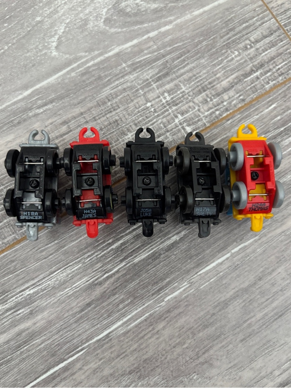 Thomas & Friends Minis - Neon Racing Mix - Picture 6 of 6